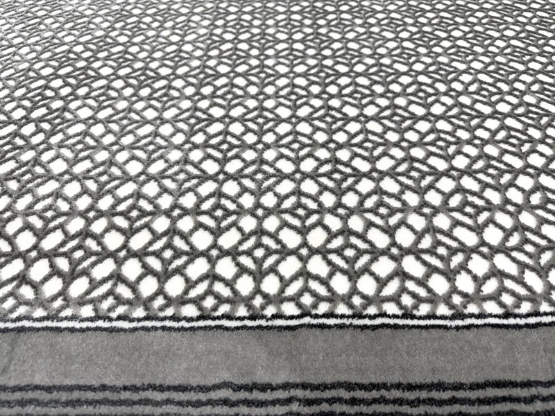 SIGNATURE Rug DESIGN 5204