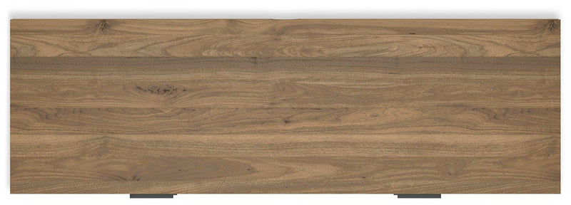 Deanlow Bedroom Package